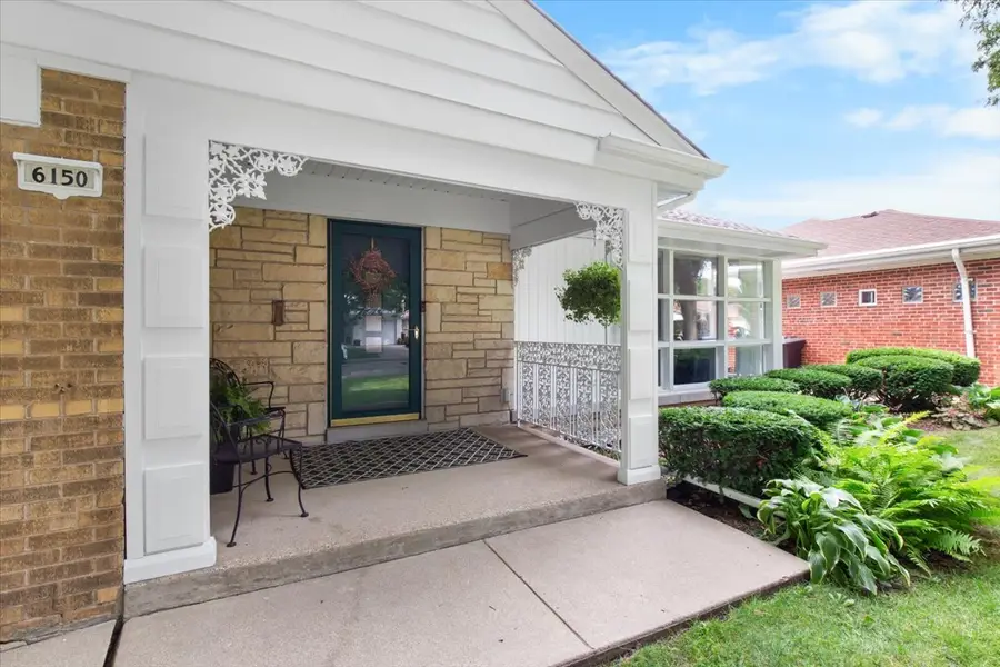 6150 N Keating Avenue, Chicago, IL 60646 - #3