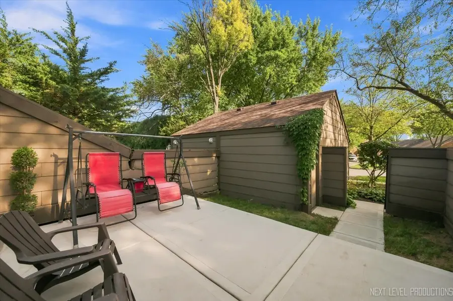 175 N Glengarry Drive #C, Geneva, IL 60134 - #3