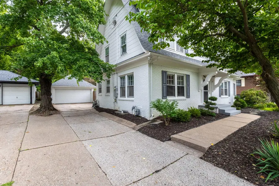 327 Mcclellan Boulevard, Davenport, IA 52803 - #2