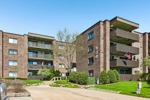 930 Taylor Drive #104, Gurnee, IL 60031