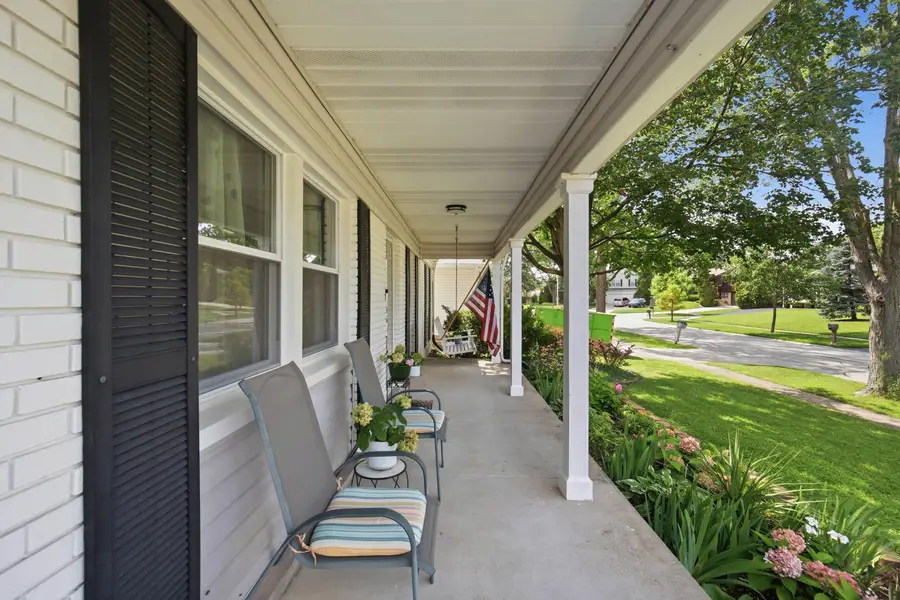 17 Whitehall Court, Buffalo Grove, IL 60089 - #2