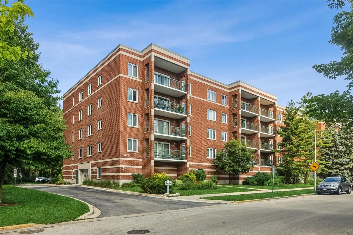 5320 N Lowell Avenue #205, Chicago, IL 60630 - #1