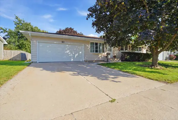 21 Brookwood Drive, Normal, IL 61761