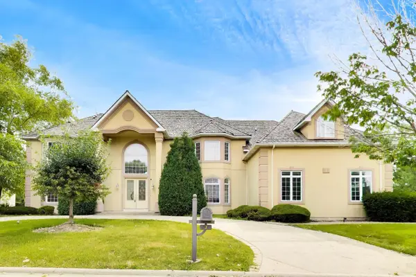 1 Firethorn Court, Lemont, IL 60439