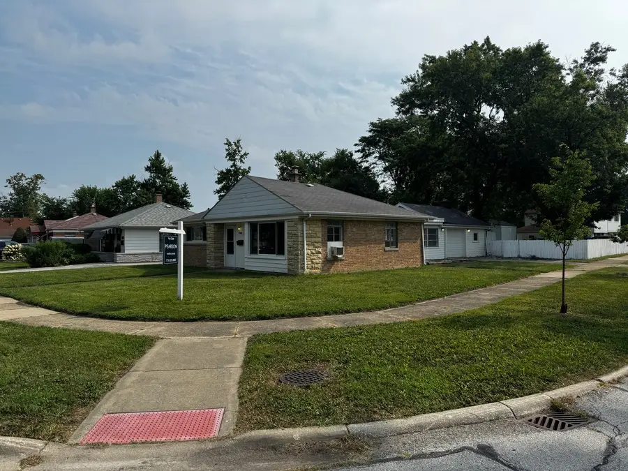17609 Roosevelt Avenue, Homewood, IL 60430 - #2