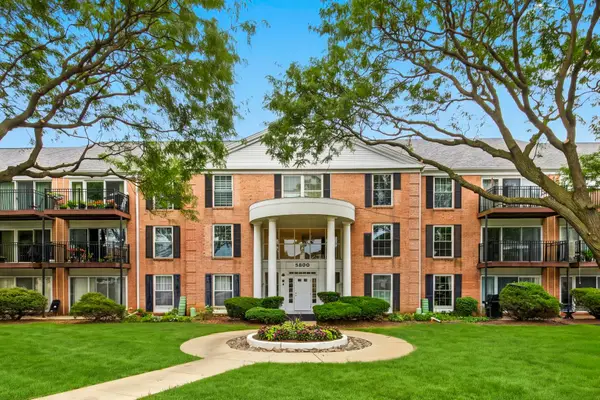5300 Carriage Way Drive #107, Rolling Meadows, IL 60008