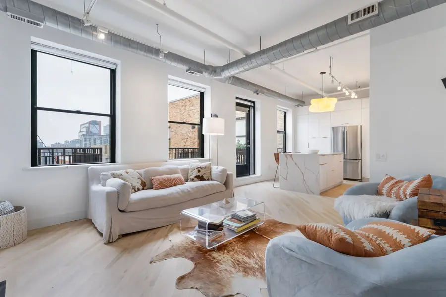 226 N Clinton Street #711, Chicago, IL 60661 - #2
