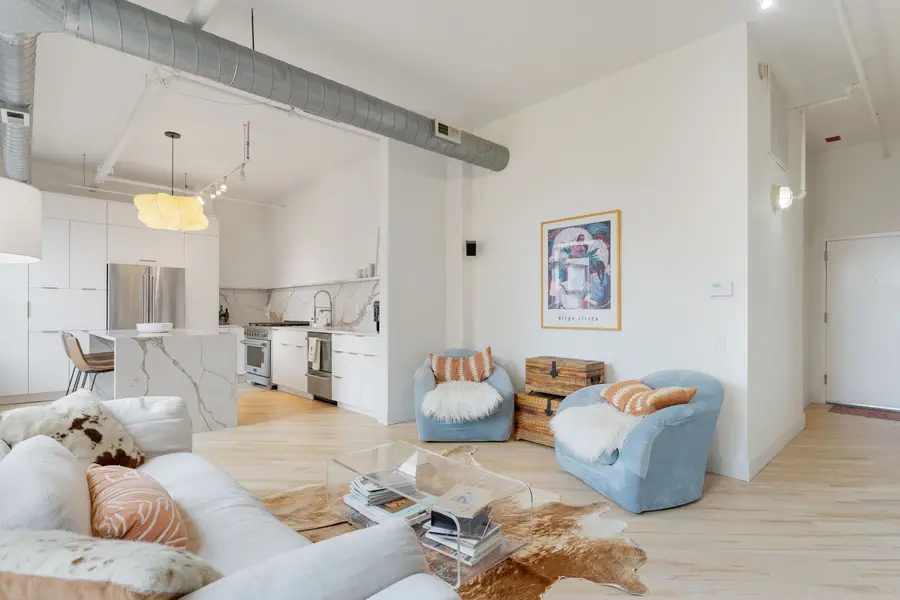226 N Clinton Street #711, Chicago, IL 60661 - #3