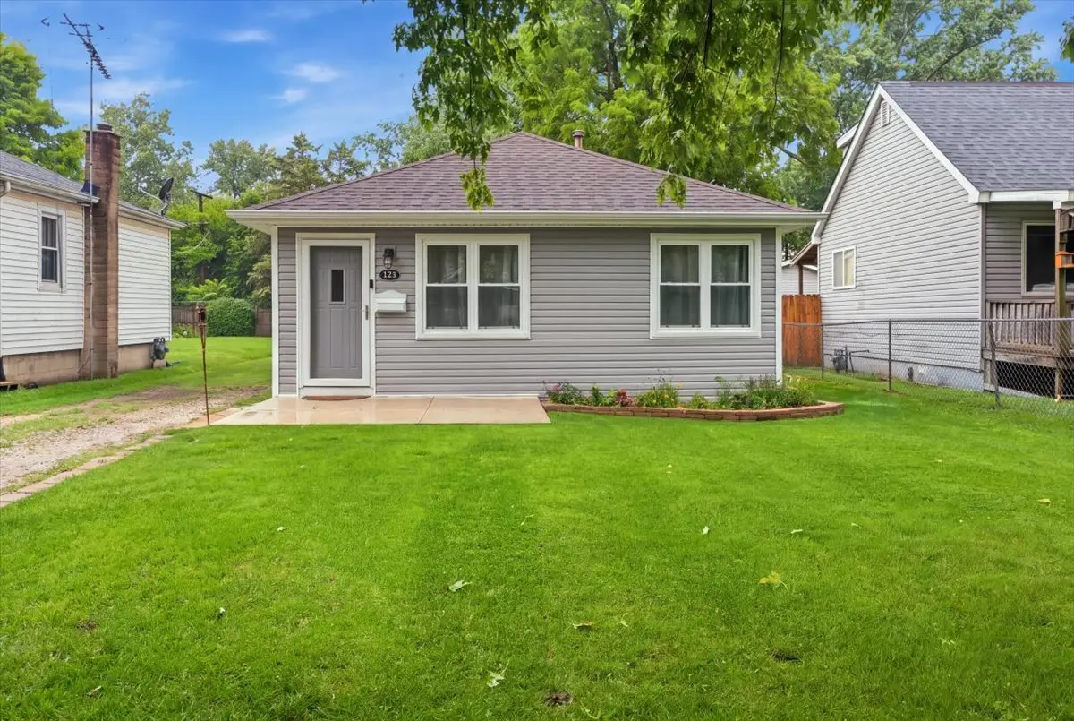 123 Independence Avenue, Joliet, IL 60433 - #1