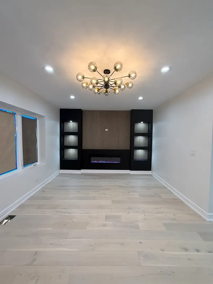 8233 S Carpenter Street, Chicago, IL 60620 - #2