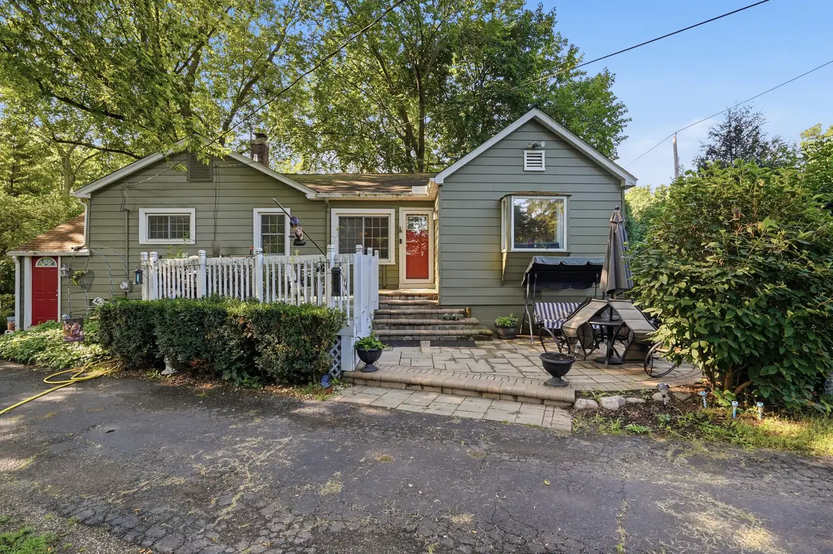 937 Elsie Avenue, Gurnee, IL 60031 - #1