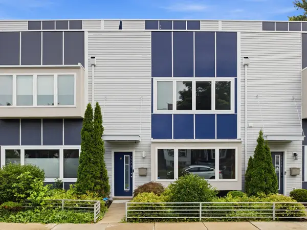 3573 W Wabansia Avenue, Chicago, IL 60647