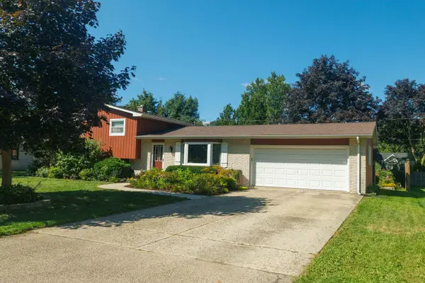 936 Estes Street, Gurnee, IL 60031