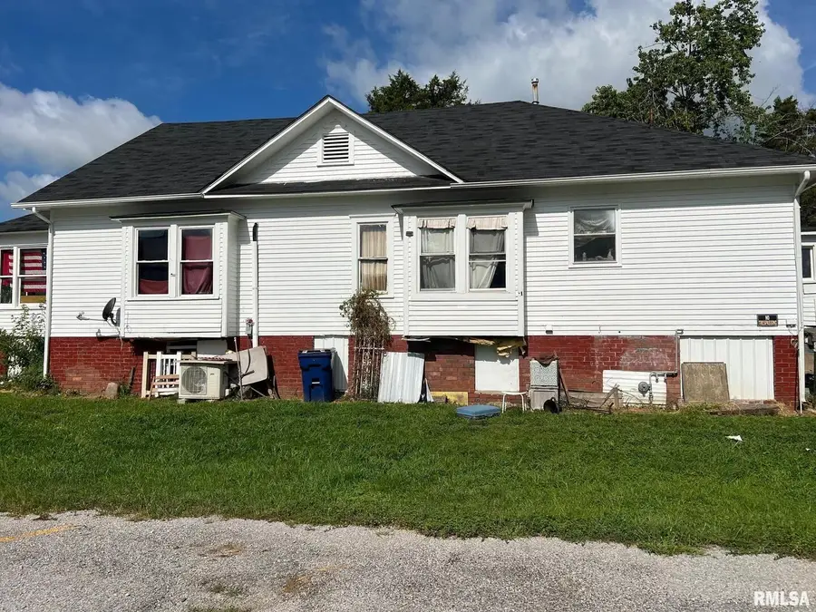 503 E Poplar Street, West Frankfort, IL 62896 - #3