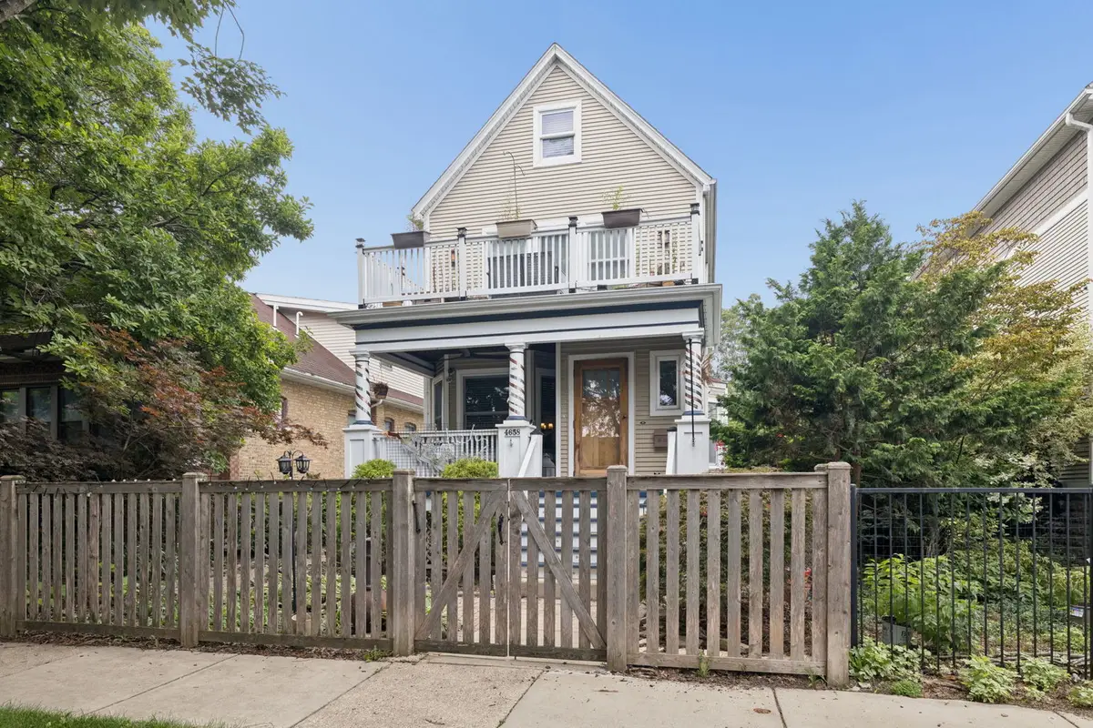 4658 N Kennicott Avenue, Chicago, IL 60630 - #1