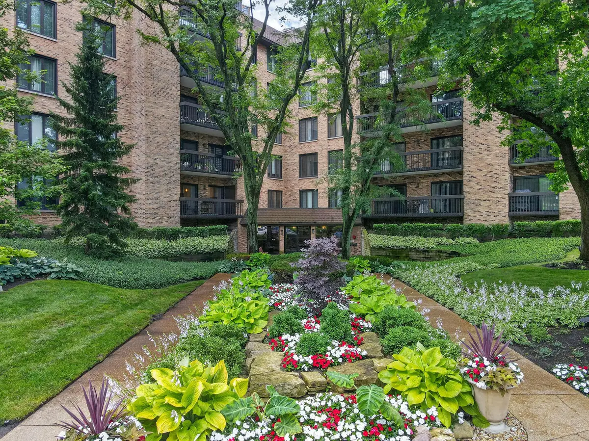 1831 S Mission Hills Road #106, Northbrook, IL 60062 - #1
