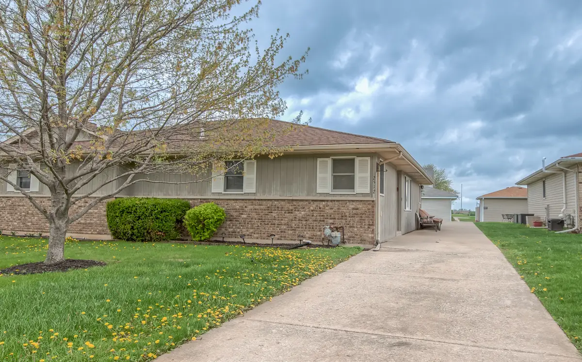 2512 Live Oak Drive, Crest Hill, IL 60403 - #1