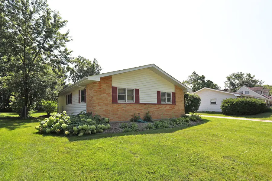 2055 Shepard Road, Hoffman Estates, IL 60169 - #3