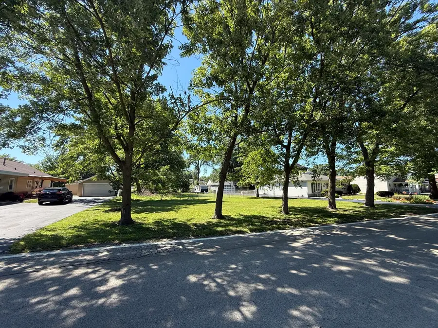 3048 Derrough Avenue, Melrose Park, IL 60164 - #2