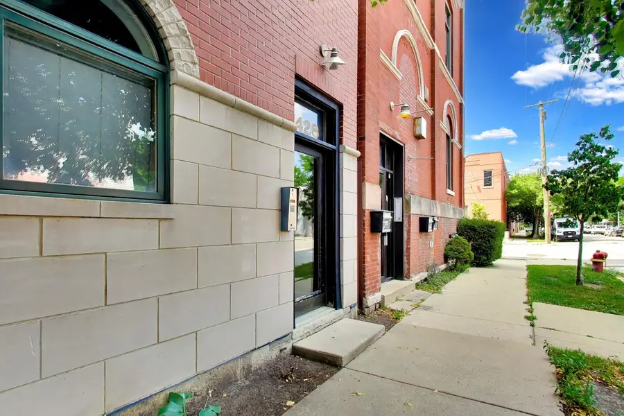428 N Noble Street #3, Chicago, IL 60642 - #2