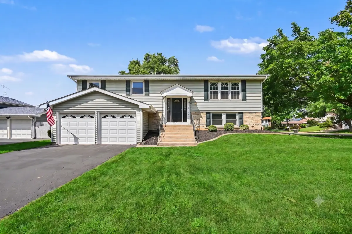 101 S Lancaster Drive, Bolingbrook, IL 60440 - #1