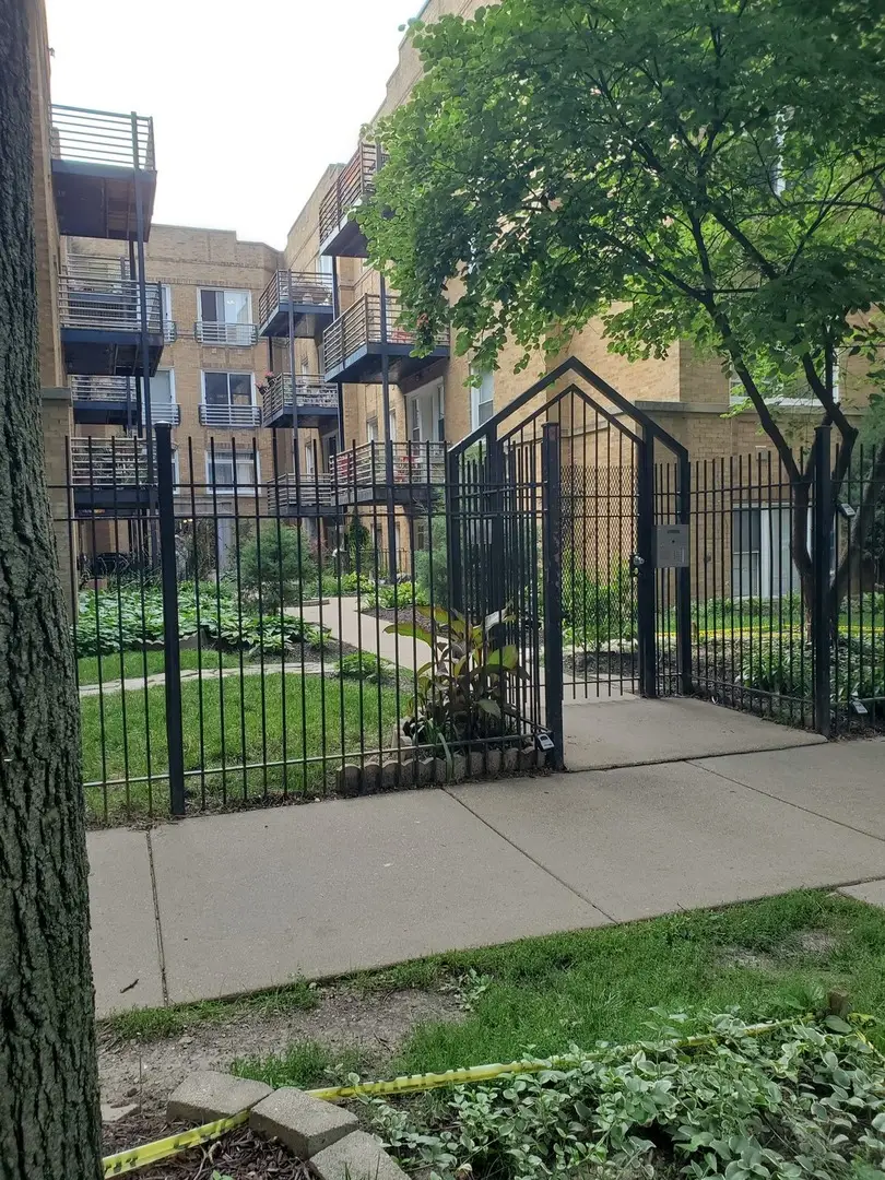 4610 N Monticello Avenue #2W, Chicago, IL 60625 - #1