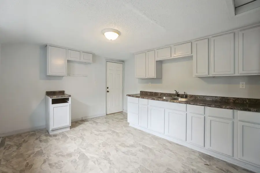 924 14 1/2 Street, Rock Island, IL 61201 - #3