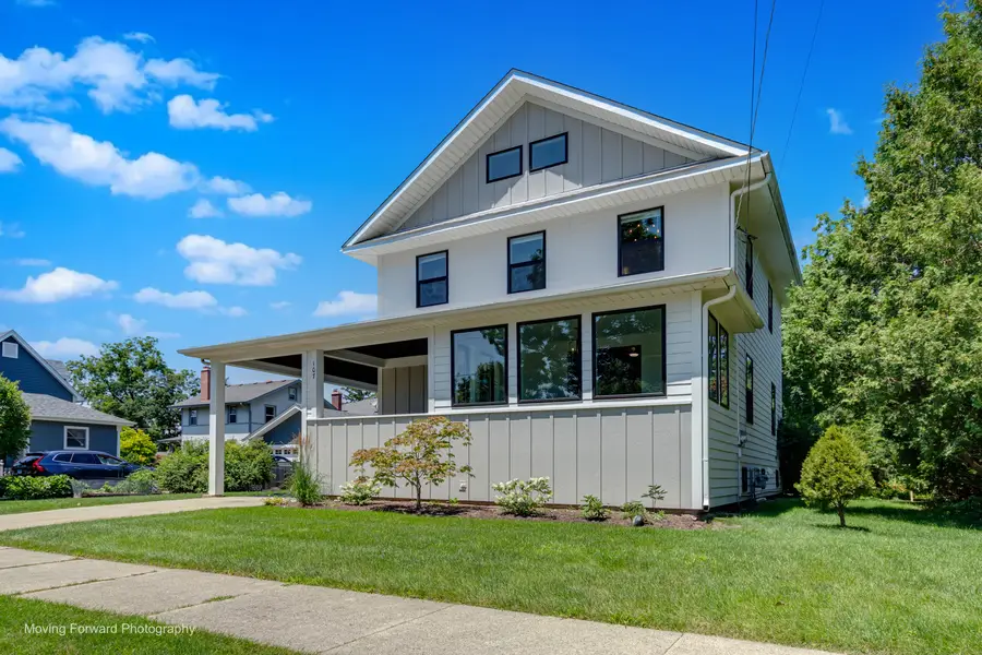 107 E Jefferson Avenue, Wheaton, IL 60187 - #2