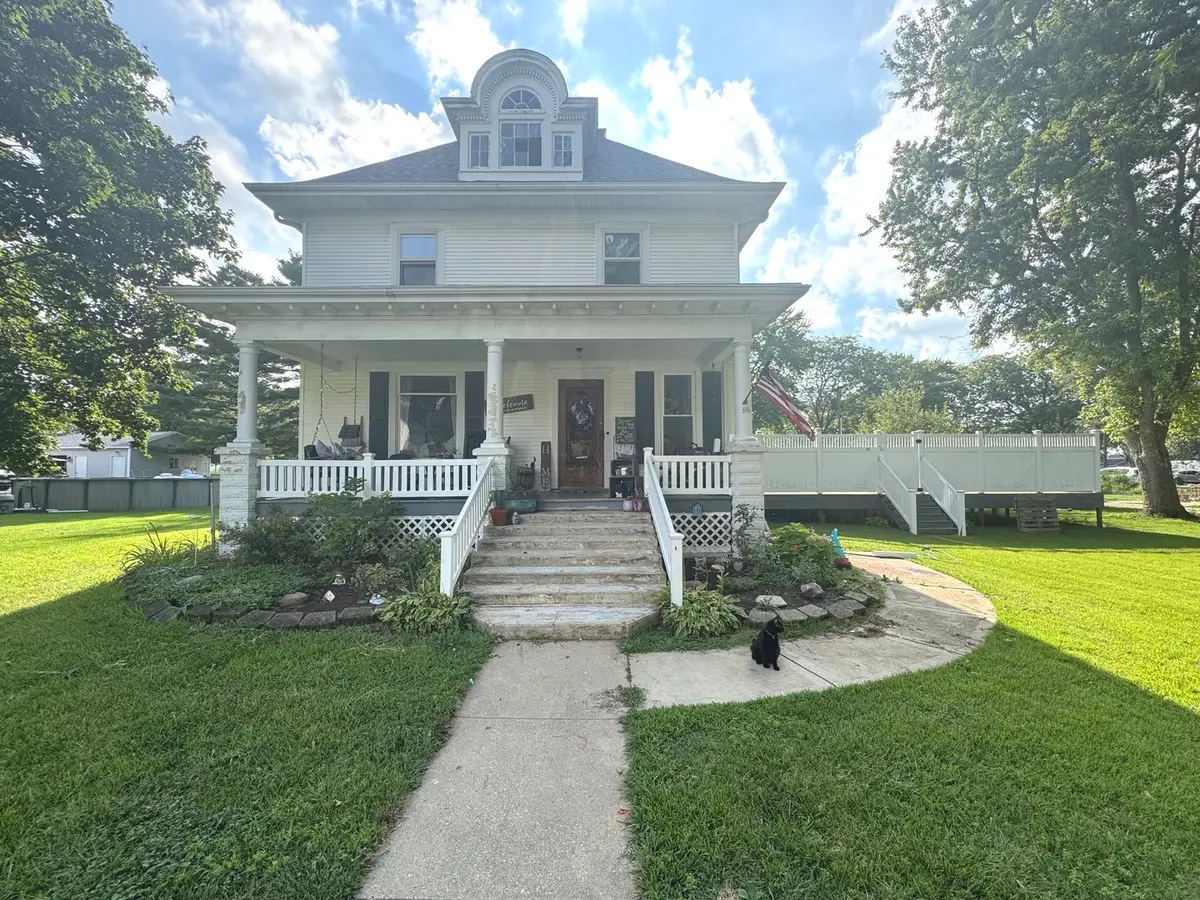 263 N Oak Street, Herscher, IL 60941 - #1