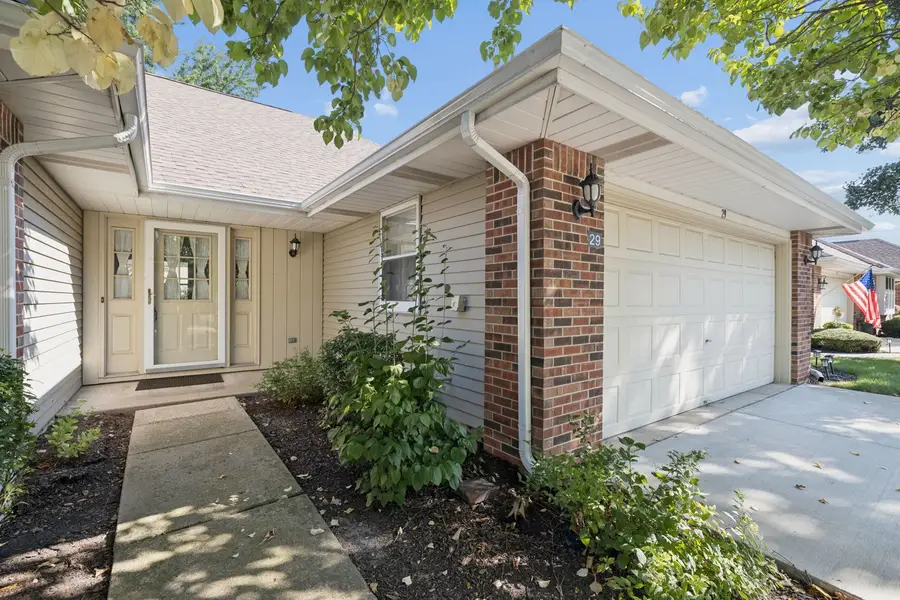 29 Fallcreek Circle, Montgomery, IL 60538 - #2