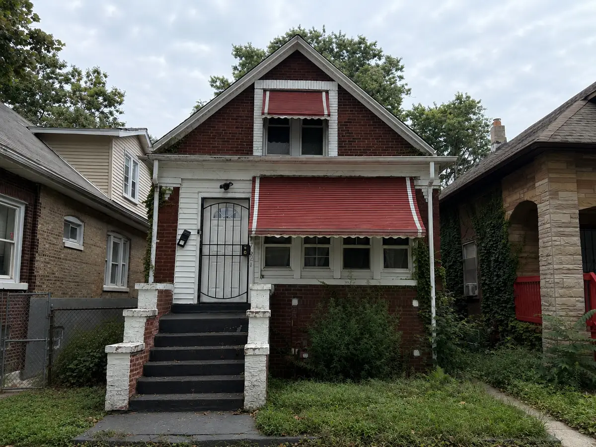 7621 S Eberhart Avenue, Chicago, IL 60619 - #1