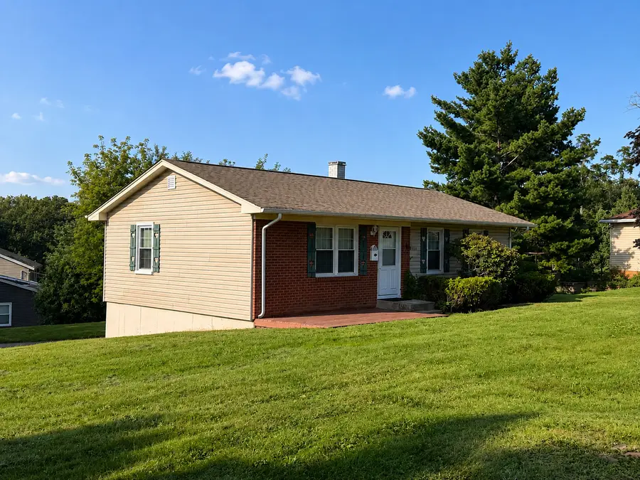 3038 Everglade Avenue, Woodridge, IL 60517 - #2