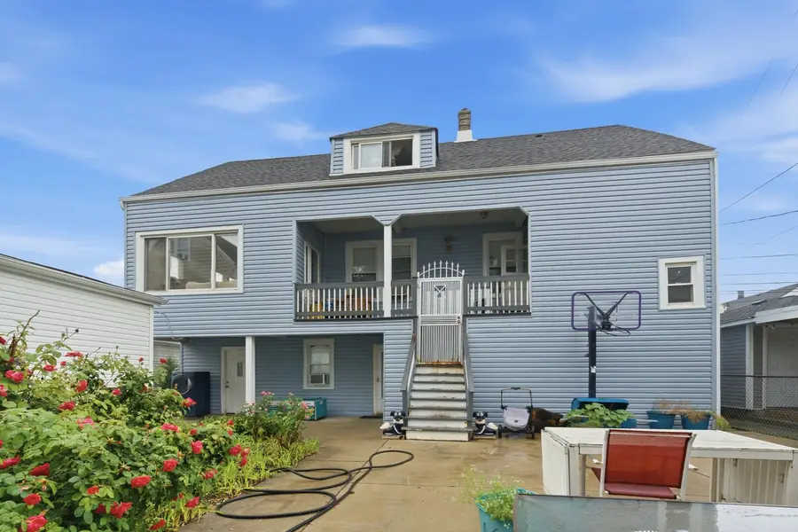 4322 S Maplewood Avenue, Chicago, IL 60632 - #3