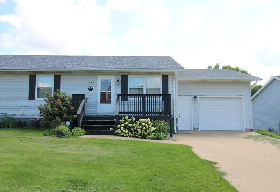 2845 W 63rd Street, Davenport, IA 52806 - #2