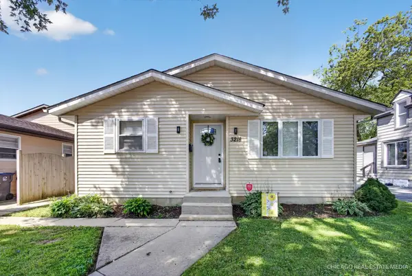3218 Ezra Avenue, Zion, IL 60099