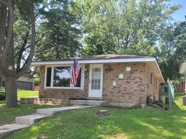 15948 Grove Avenue, Oak Forest, IL 60452
