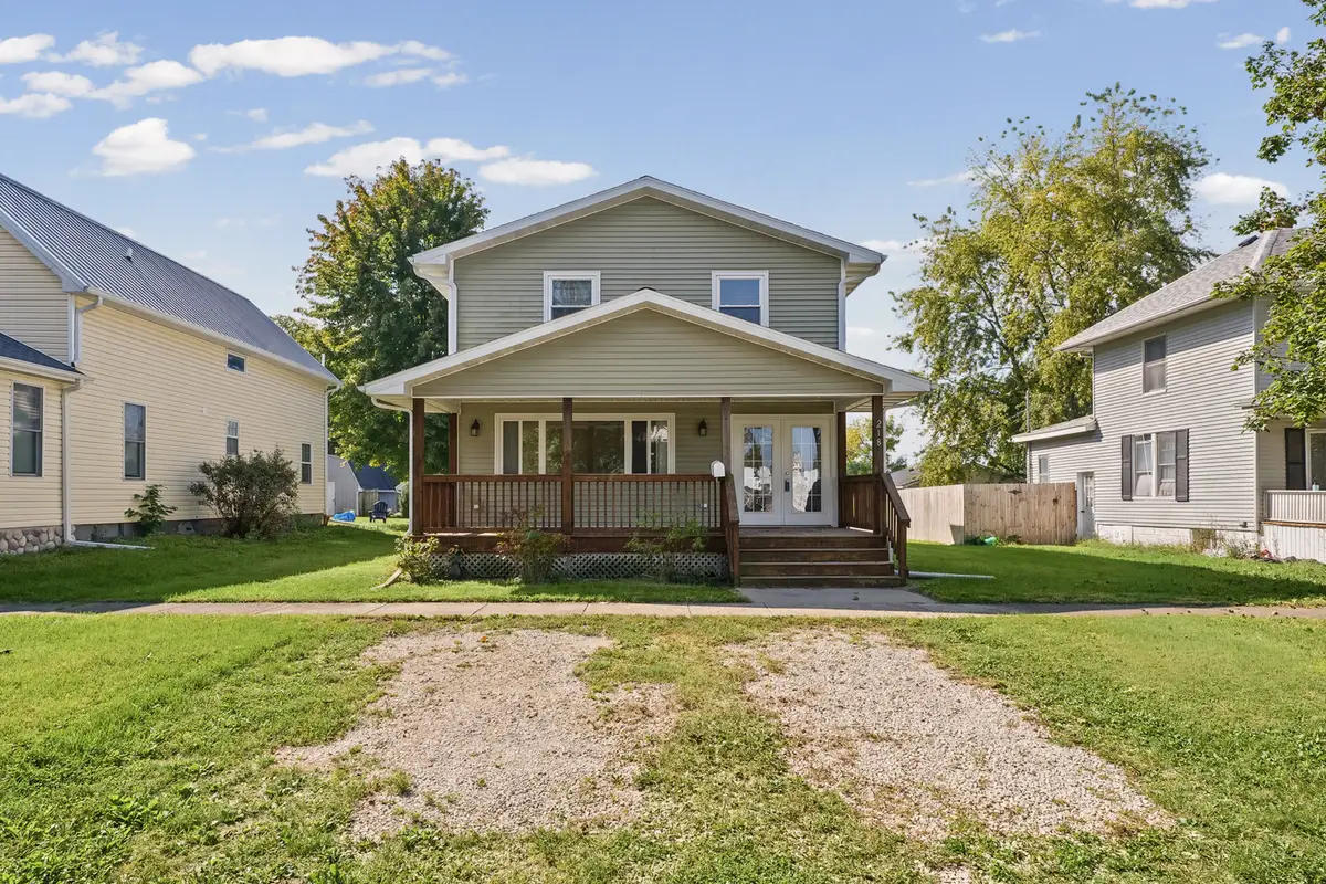 218 E Orleans Street, Paxton, IL 60957 - #1