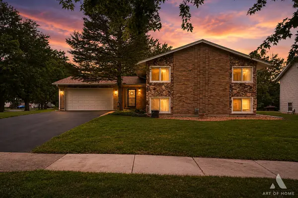 523 Concord Lane, Bolingbrook, IL 60440