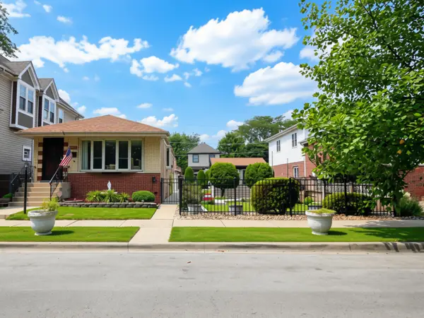 10756 S Albany Avenue, Chicago, IL 60655