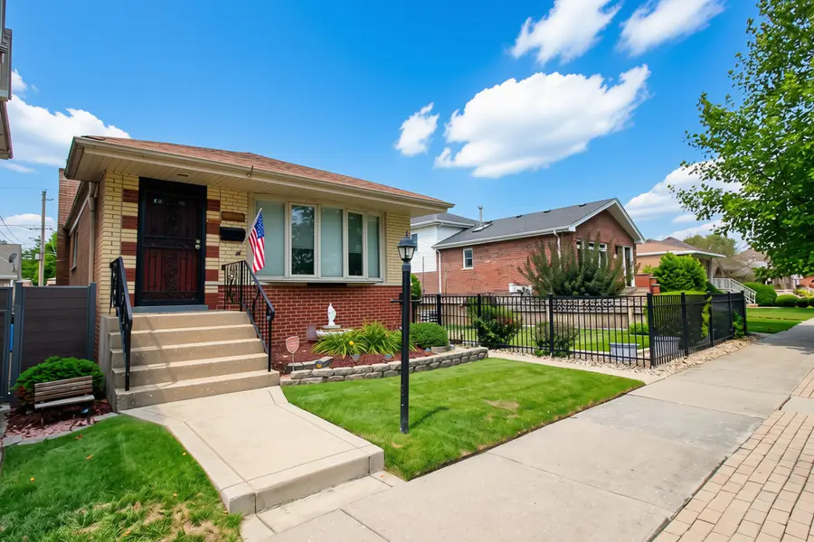 10756 S Albany Avenue, Chicago, IL 60655 - #2