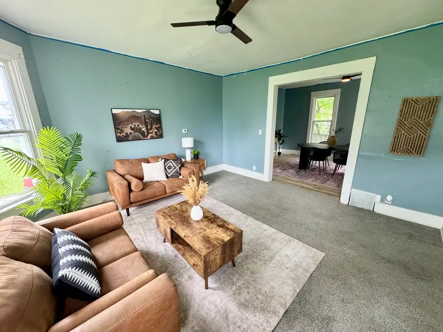 1549 W 14th Street, Davenport, IA 52804 - #3