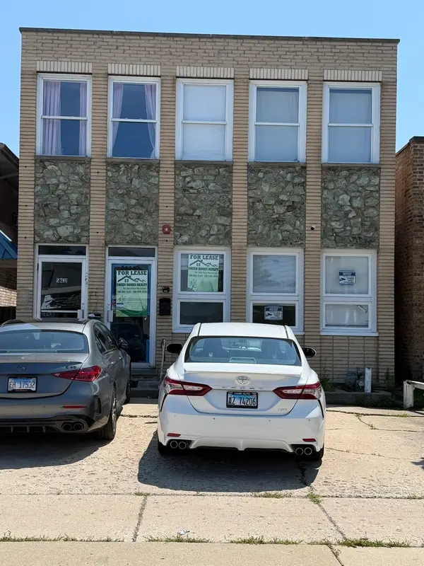 5635 W 79th Street, Burbank, IL 60459