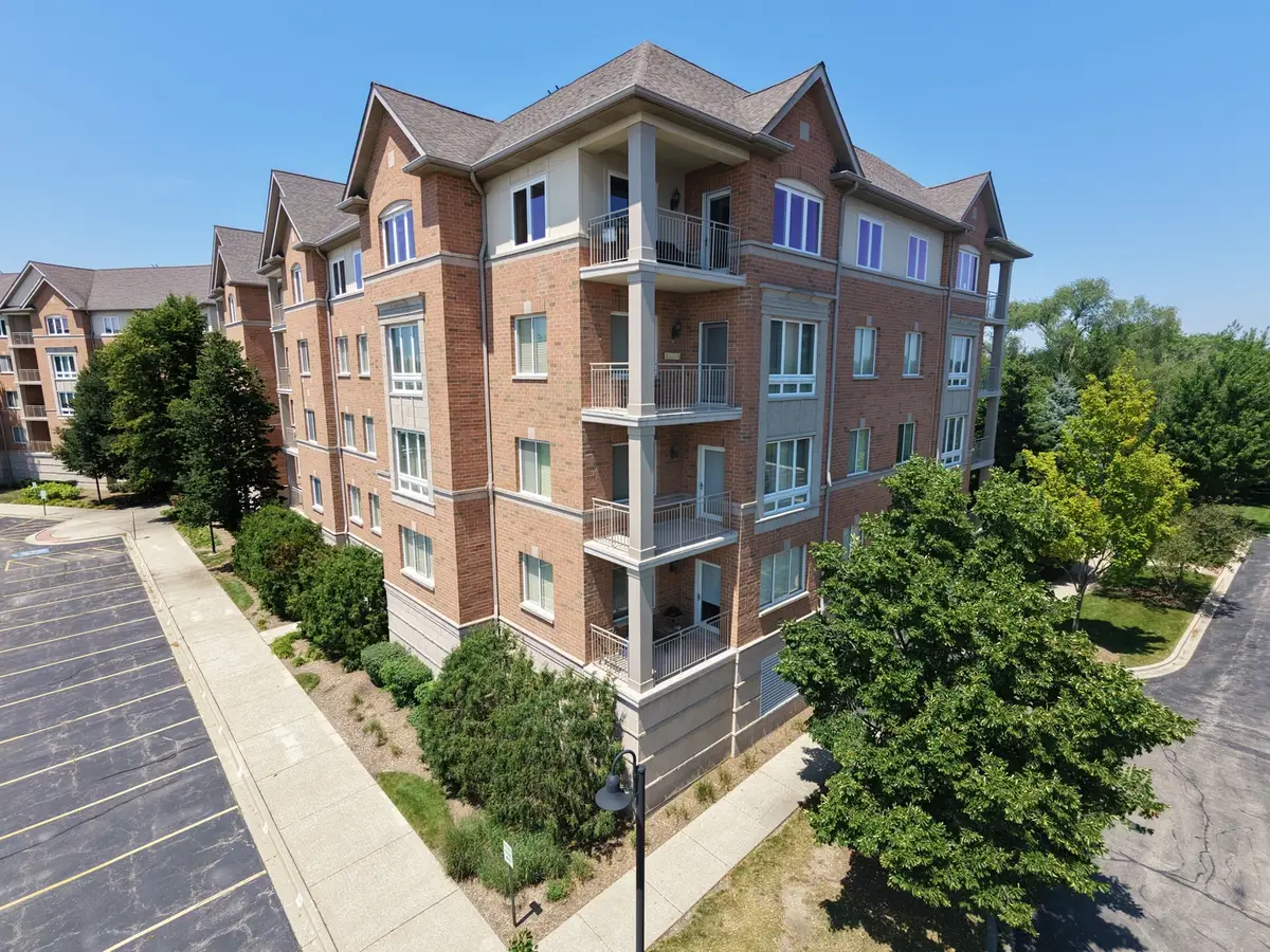125 N Buffalo Grove Road #213, Buffalo Grove, IL 60089 - #1