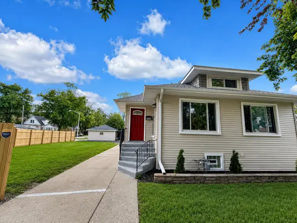 1936 S 17th Avenue, Maywood, IL 60153
