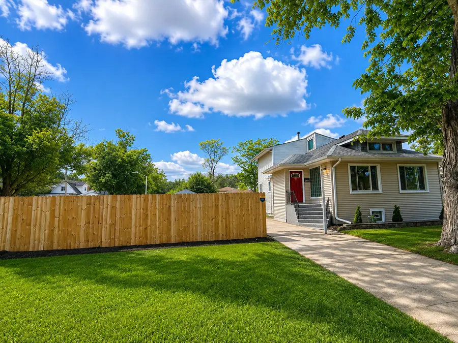 1936 S 17th Avenue, Maywood, IL 60153 - #3