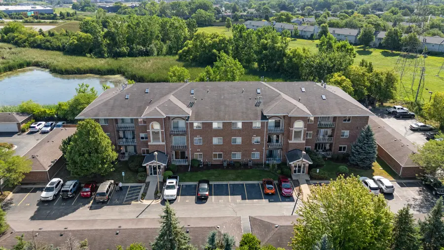 881 N Swift Road #306, Addison, IL 60101 - #3