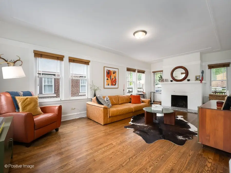 3220 Wisconsin Avenue, Berwyn, IL 60402 - #3