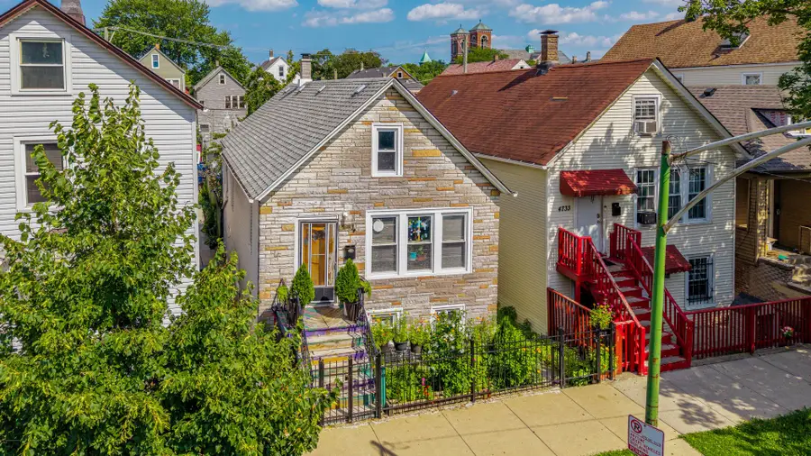 4731 S Honore Street, Chicago, IL 60609 - #3