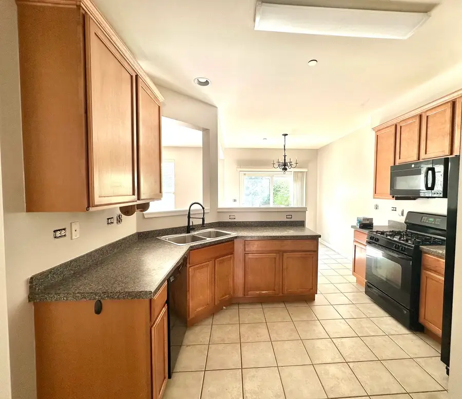 1563 Yellowstone Drive, Streamwood, IL 60107 - #3