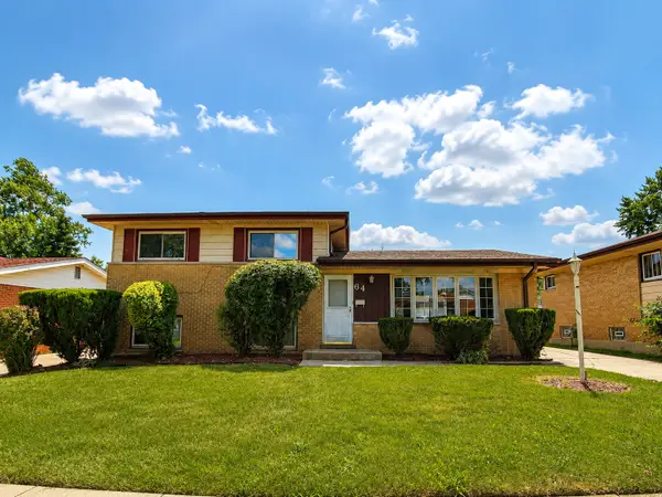 64 Peyton Drive, Chicago Heights, IL 60411
